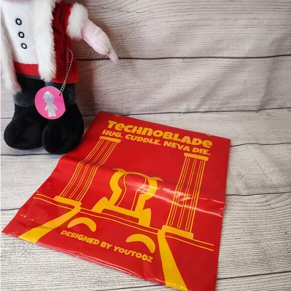 Technoblade Standing Pig With Crown 15 Inch Plushie Youtooz Collectibles - Picture 10 of 10